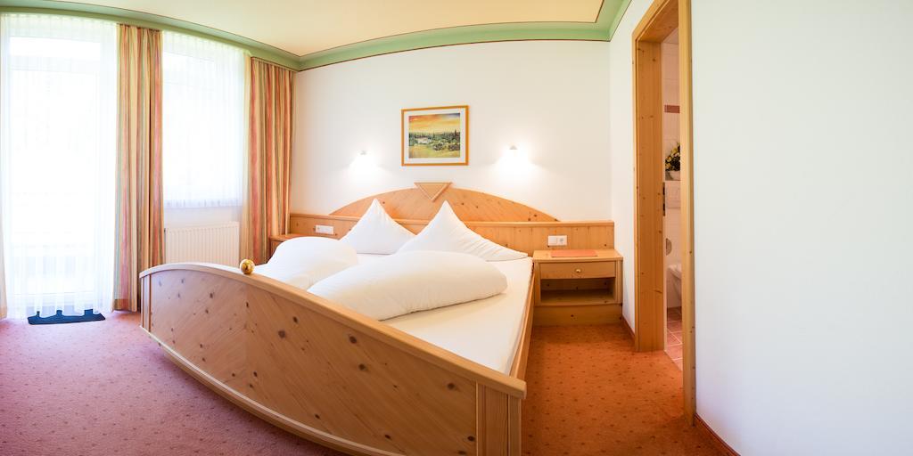 Appartementhaus Pinnisblick Neustift im Stubaital Bagian luar foto